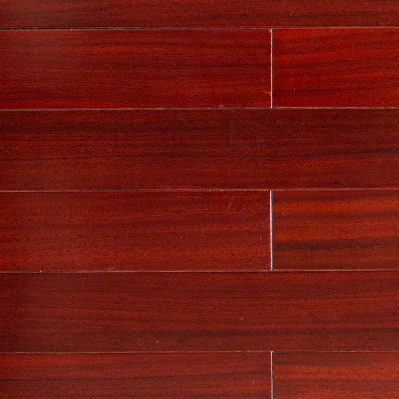 Podłoga z litego drewna Padauk w kolorze głębokiej czerwieni i brązu